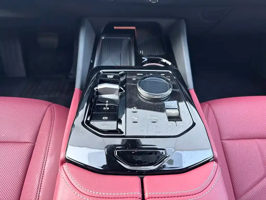 BMW i5 2025 из CN, фото 9