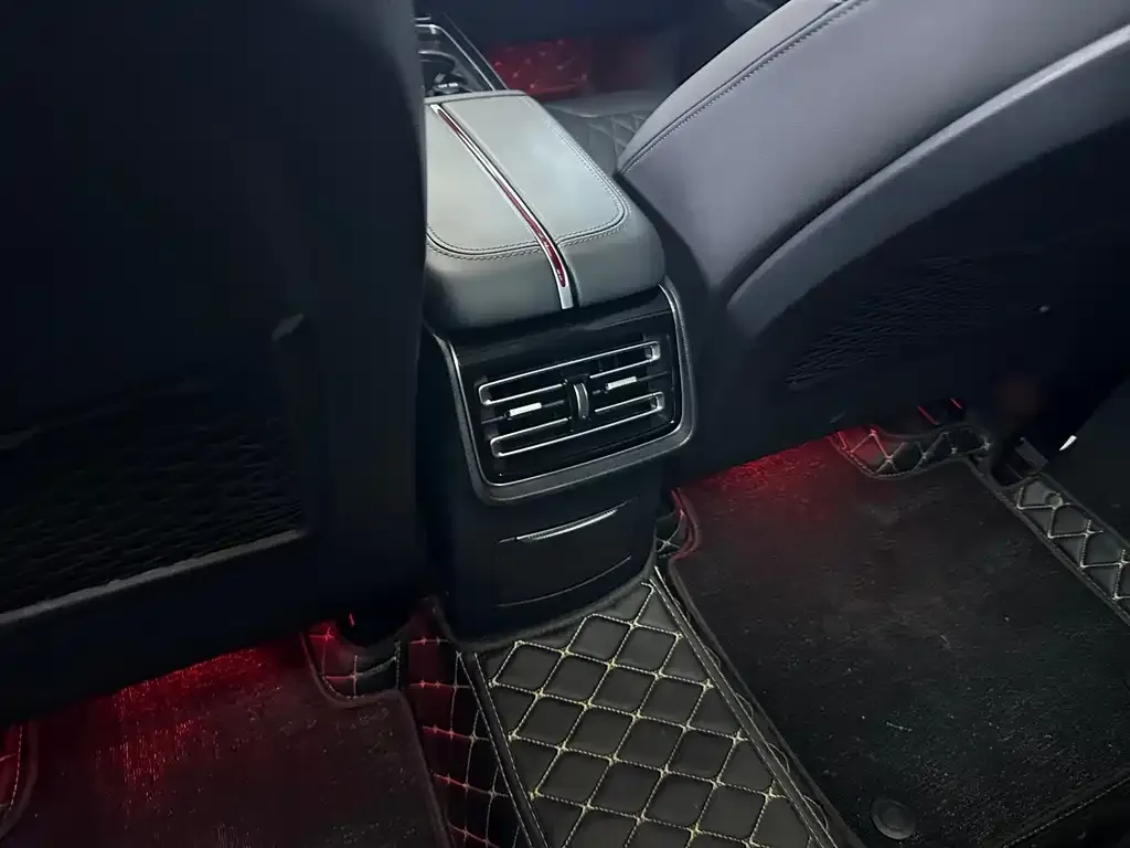 Hongqi HS5 2024 из CN, фото 7