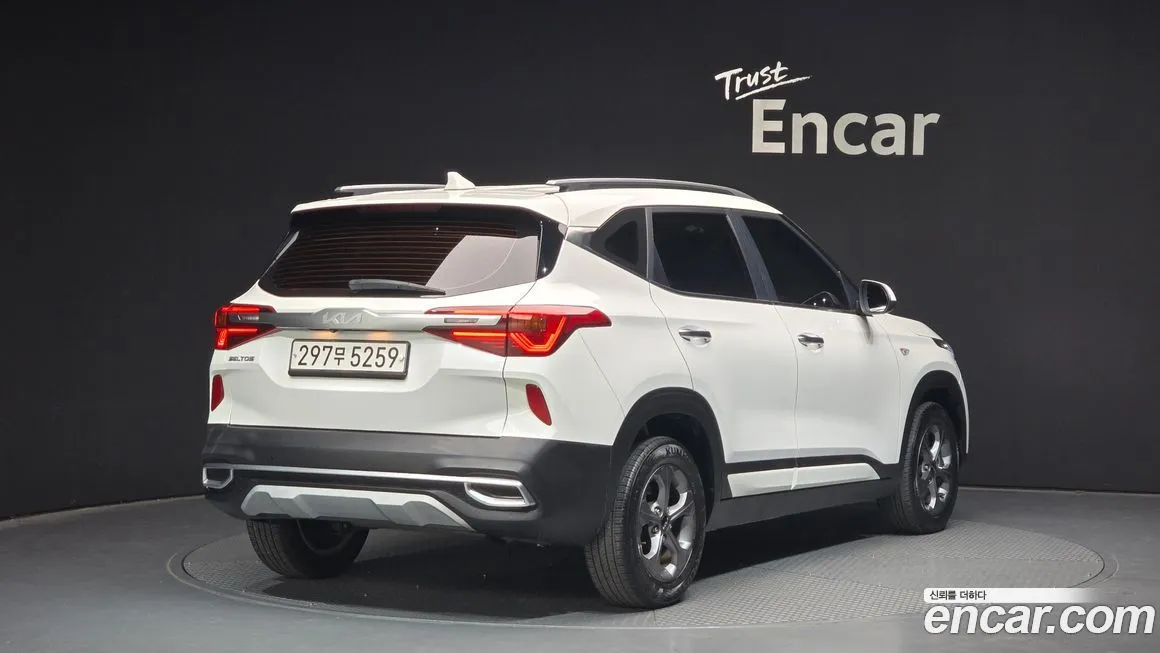 Kia Seltos 2023 из KR, фото 2