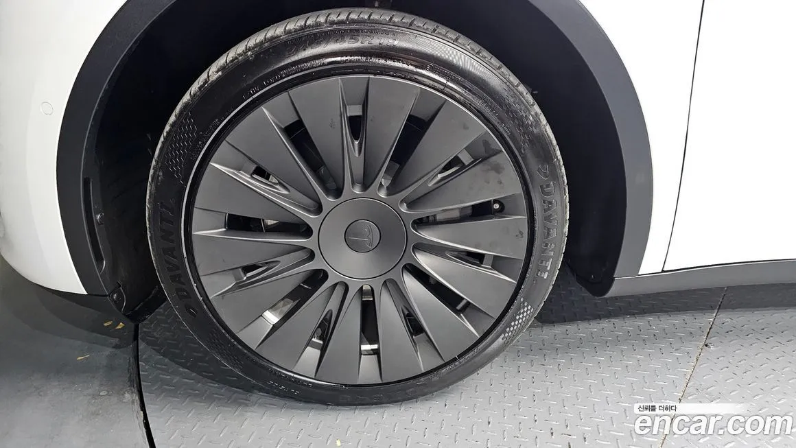 Tesla Model Y 2021 из KR, фото 4
