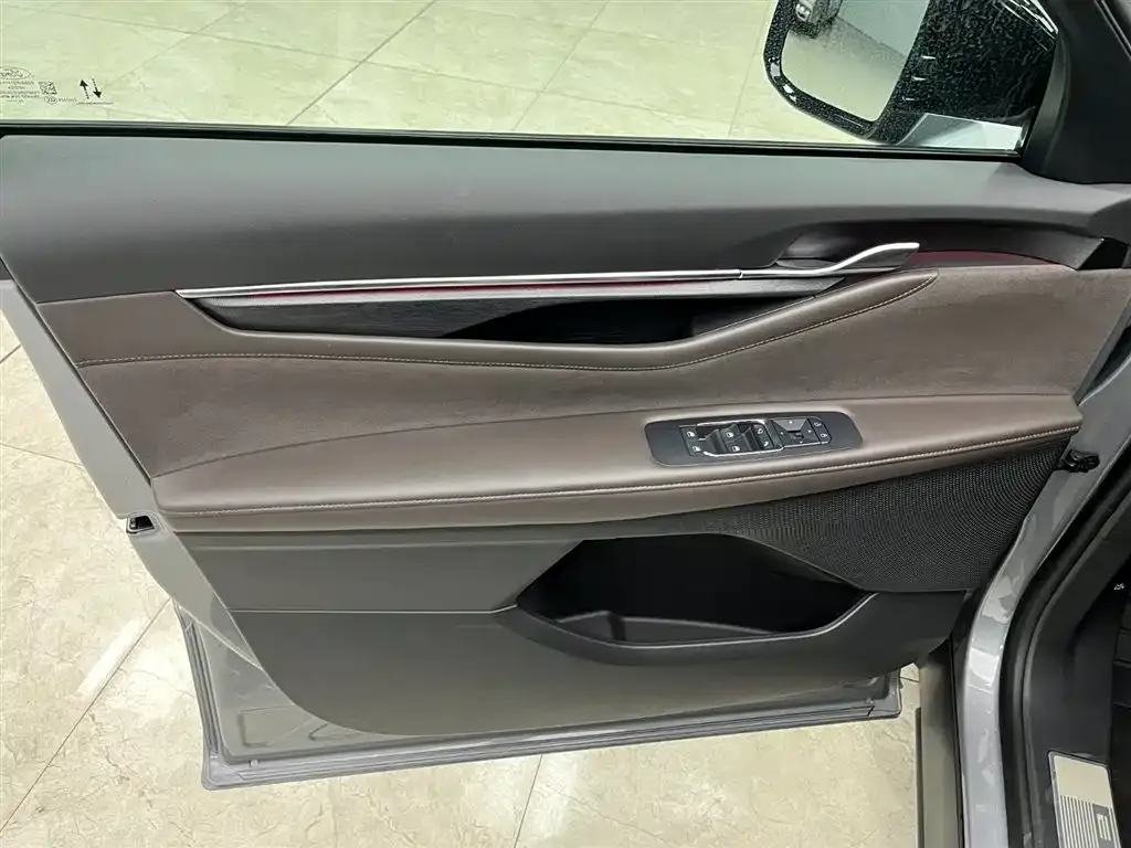 Ford Edge — фото 10