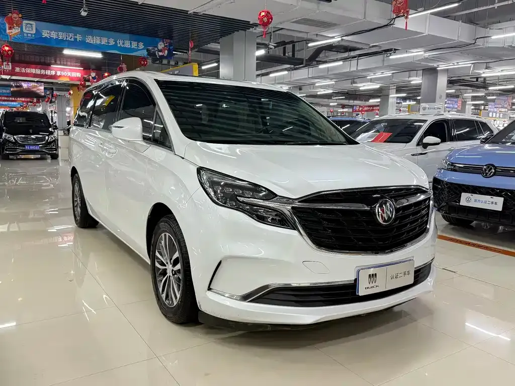Buick GL8 2022 из CN, фото 3