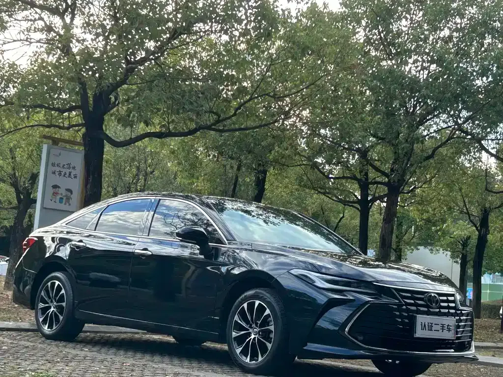 Toyota Avalon 2023 из CN, фото 3