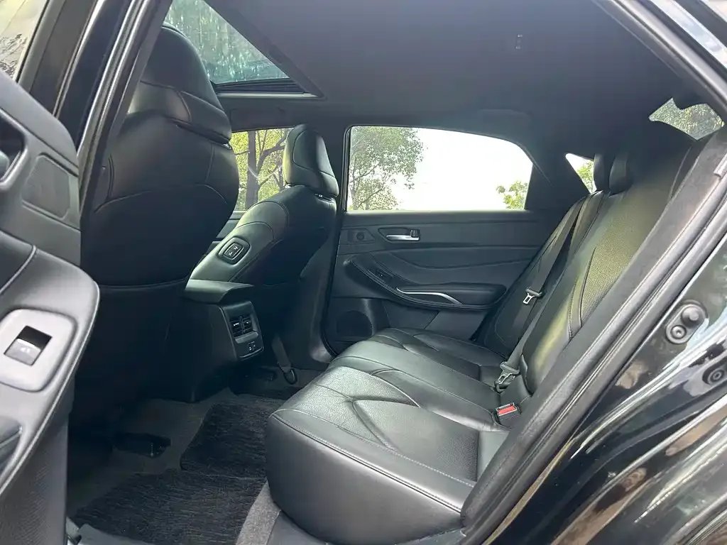 Toyota Avalon 2023 из CN, фото 8