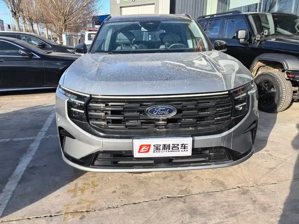 Ford Edge — фото 5