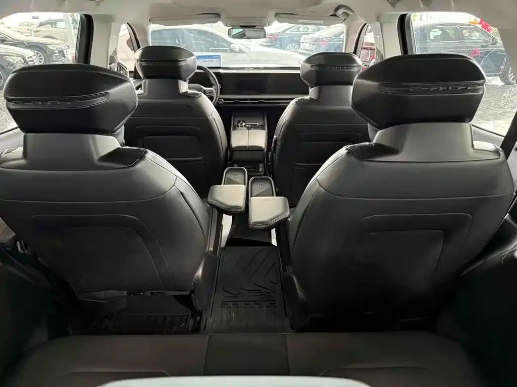 Ford Edge — фото 7
