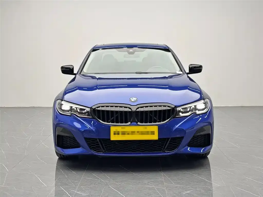 BMW 3 Series 2022 из CN, фото 2