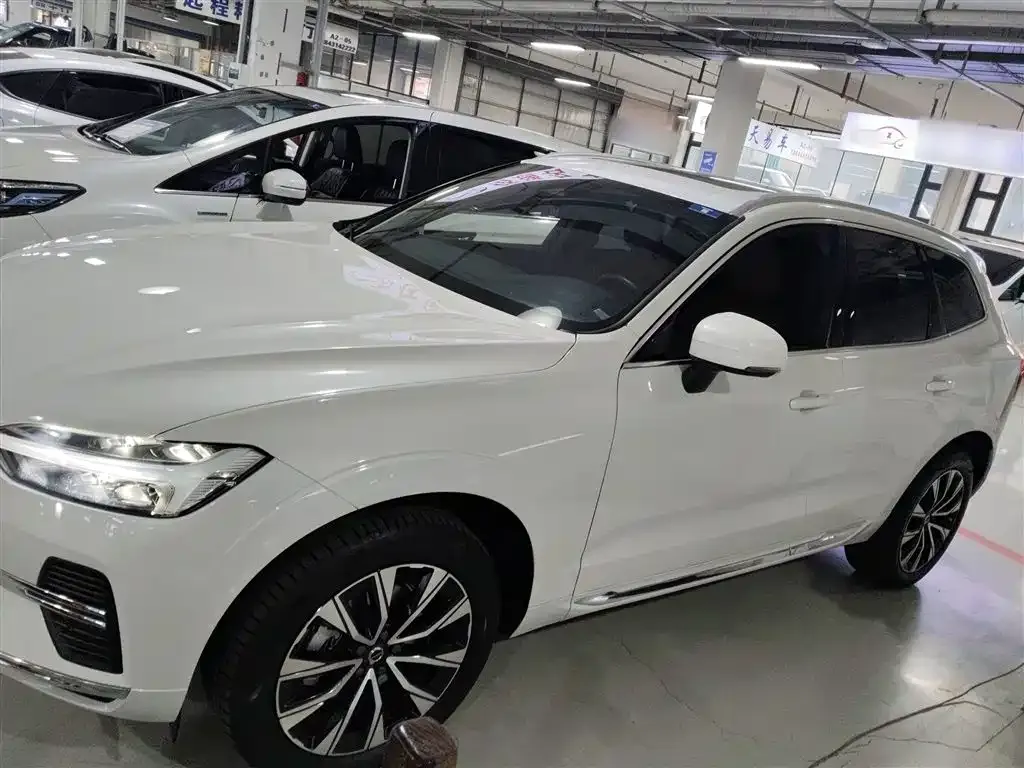 Volvo XC60 2023 из CN, фото 5