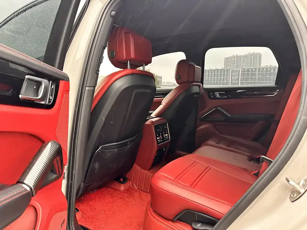 Porsche Cayenne 2023 из CN, фото 10