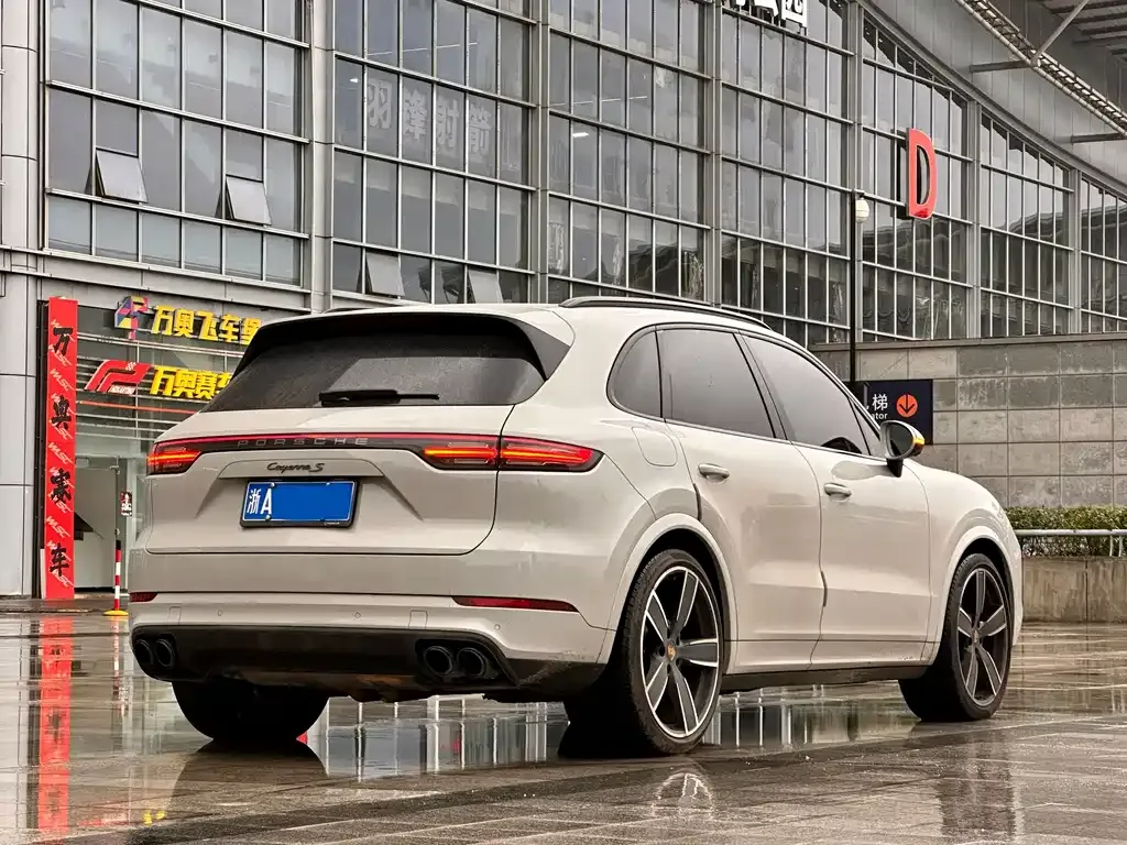 Porsche Cayenne 2023 из CN, фото 4