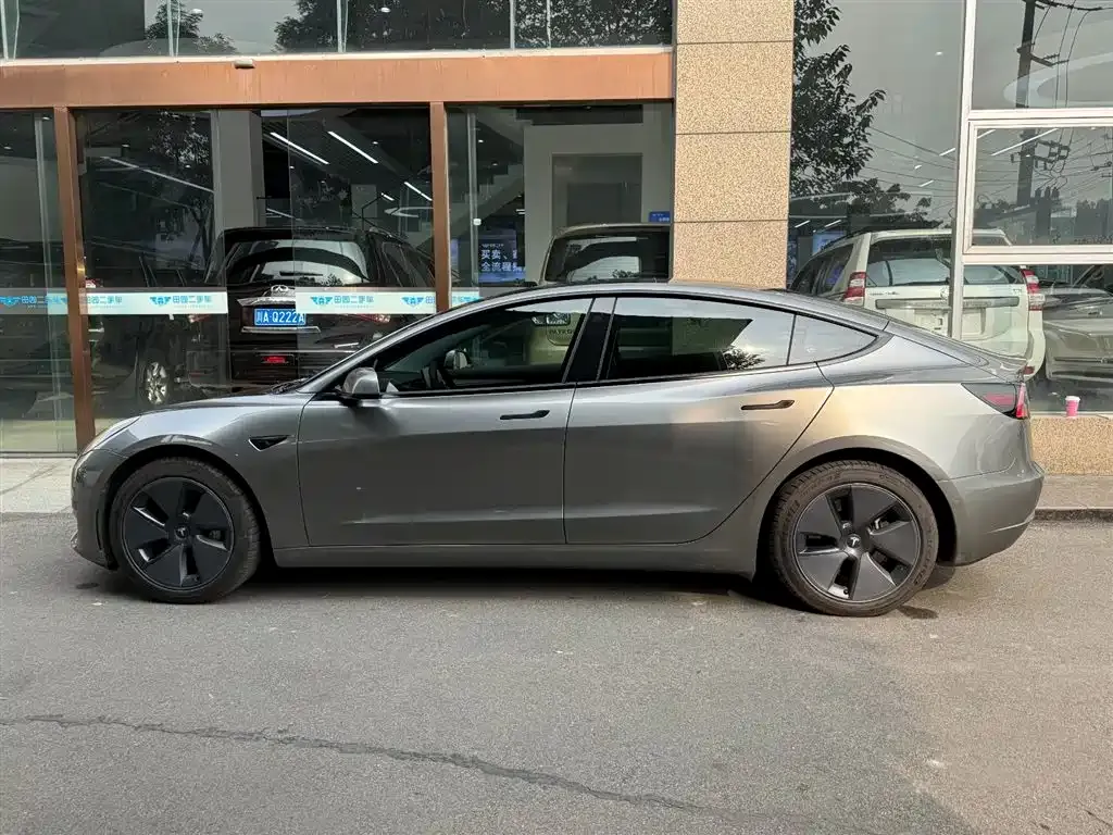 Tesla Model 3 2023 из CN, фото 3