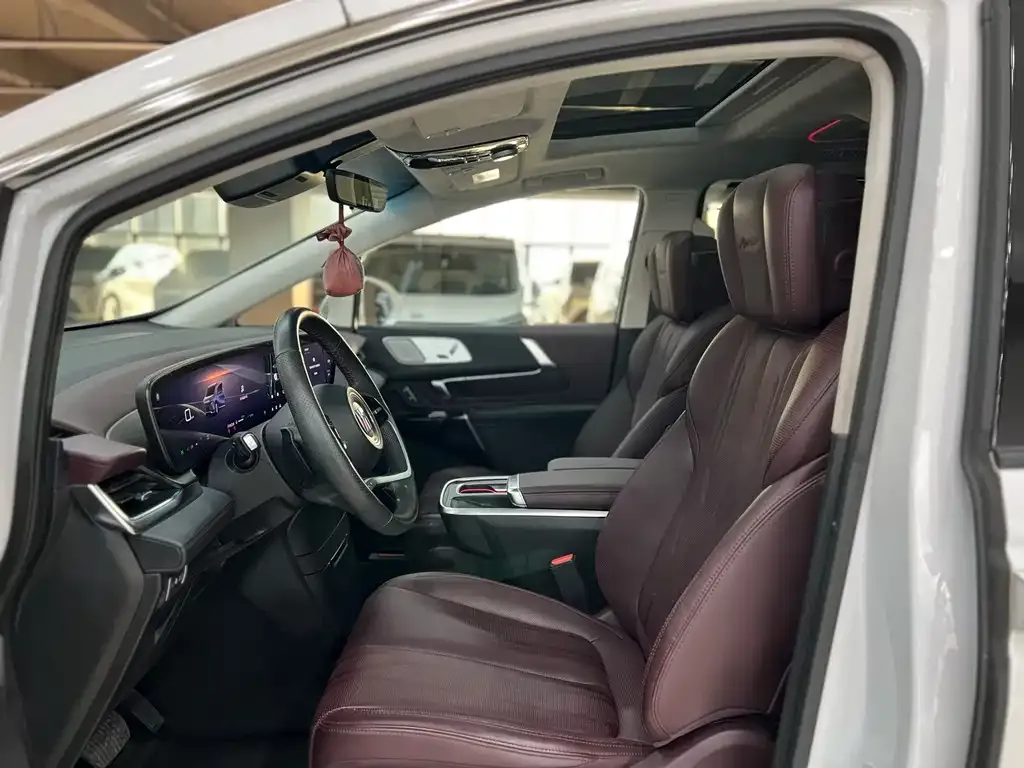 Buick Century 2023 из CN, фото 6