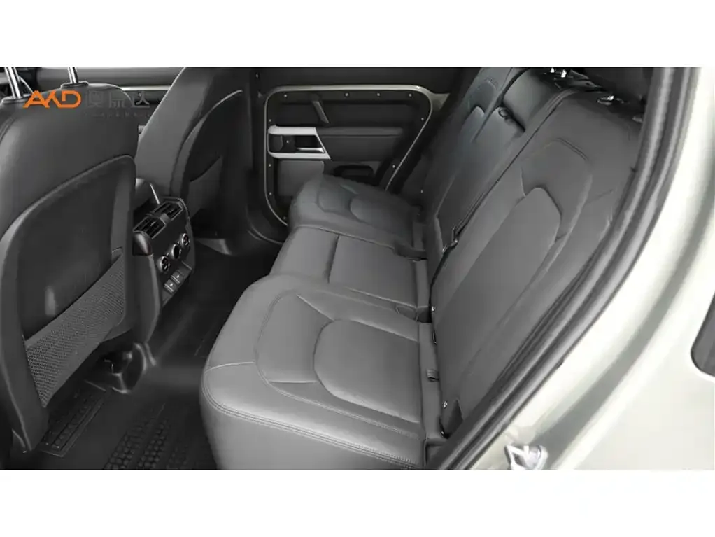 Land Rover Defender 2023 из CN, фото 7