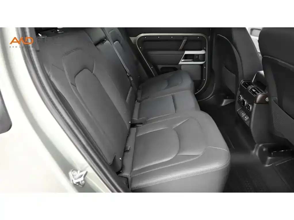 Land Rover Defender 2023 из CN, фото 8