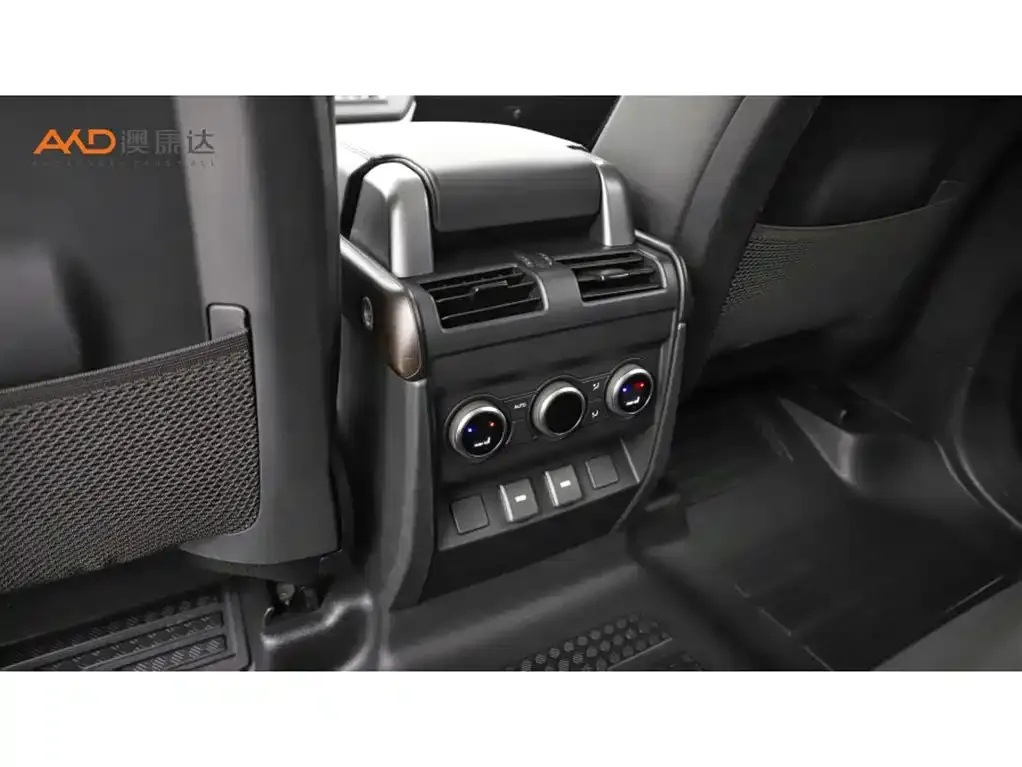 Land Rover Defender 2023 из CN, фото 9