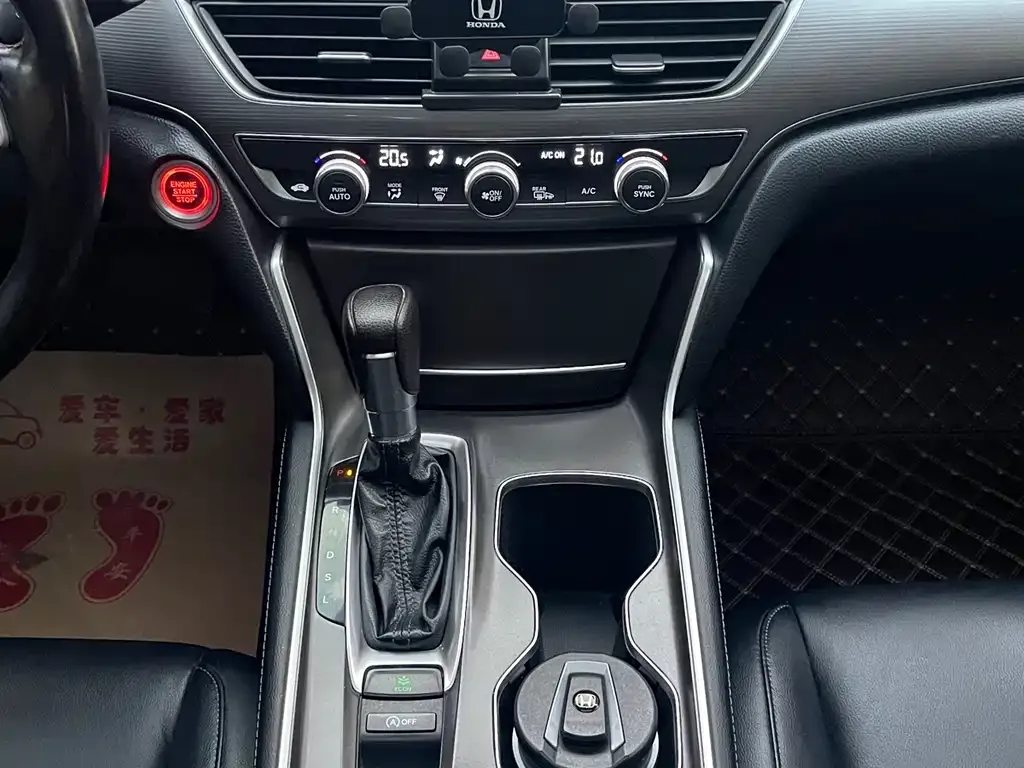 Honda Accord — фото 9