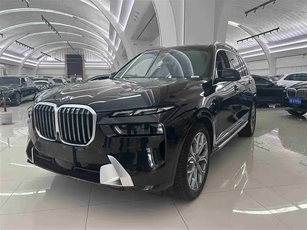 BMW X7 — фото 1
