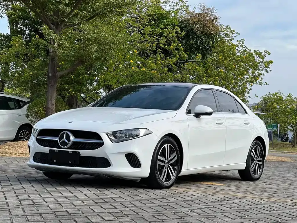 Mercedes-Benz A-Class — фото 1