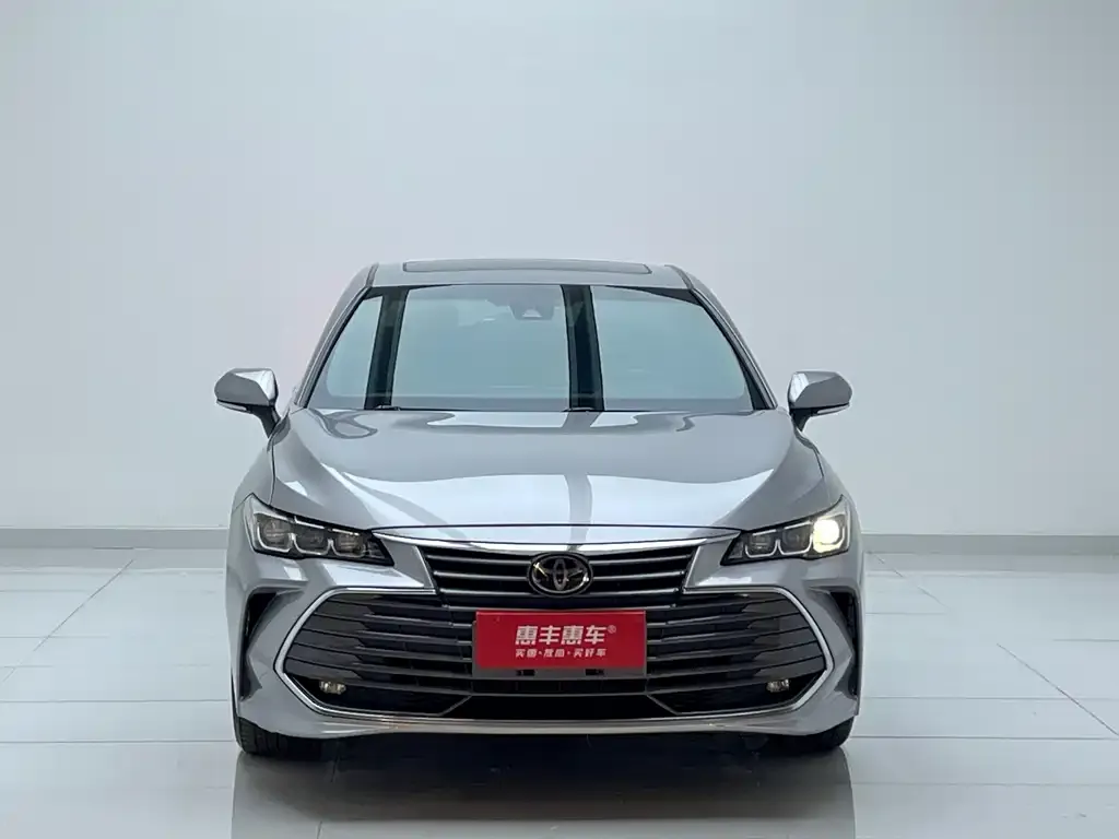 Toyota Avalon 2022 из CN, фото 2