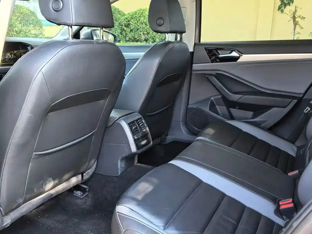 Volkswagen Sagitar 2022 из CN, фото 8