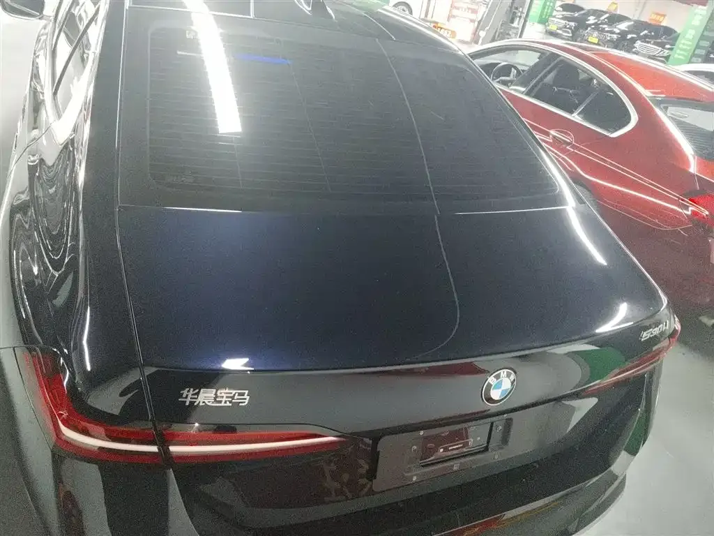 BMW 5 Series 2025 из CN, фото 6