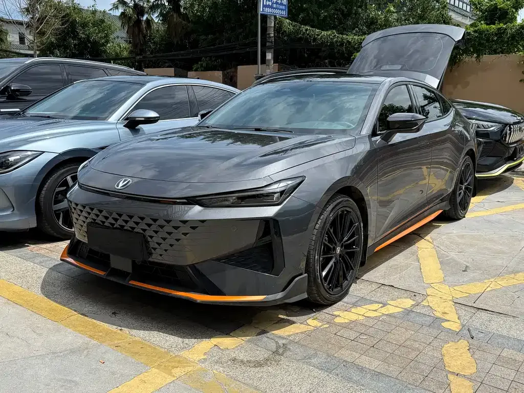 Changan UNI-V 2024 из CN, фото 1