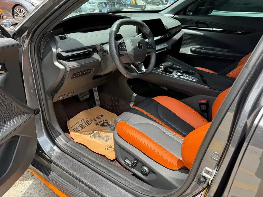 Changan UNI-V 2024 из CN, фото 6