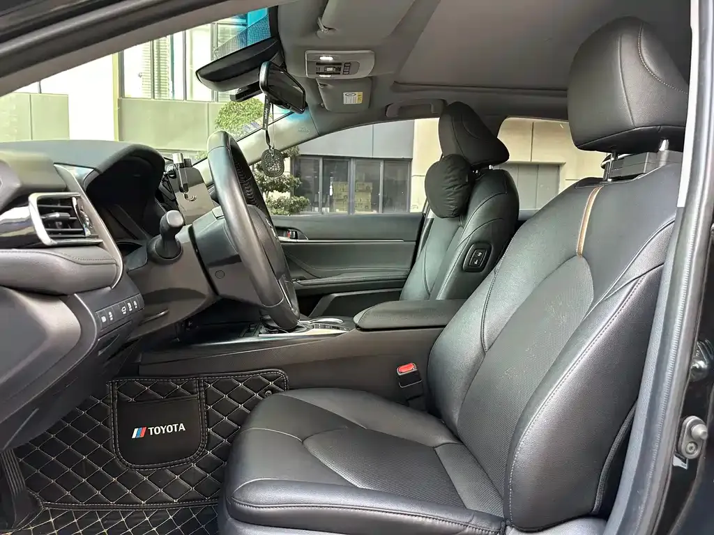 Toyota Camry 2021 из CN, фото 7