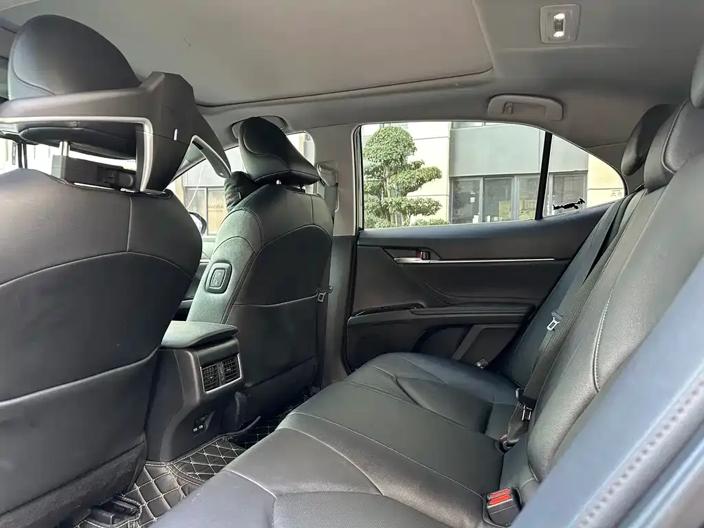 Toyota Camry 2021 из CN, фото 8