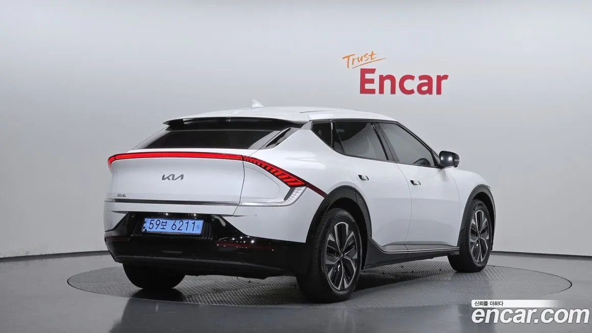 Kia EV6 — фото 2