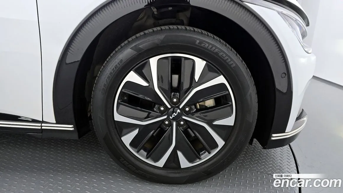 Kia EV6 — фото 5