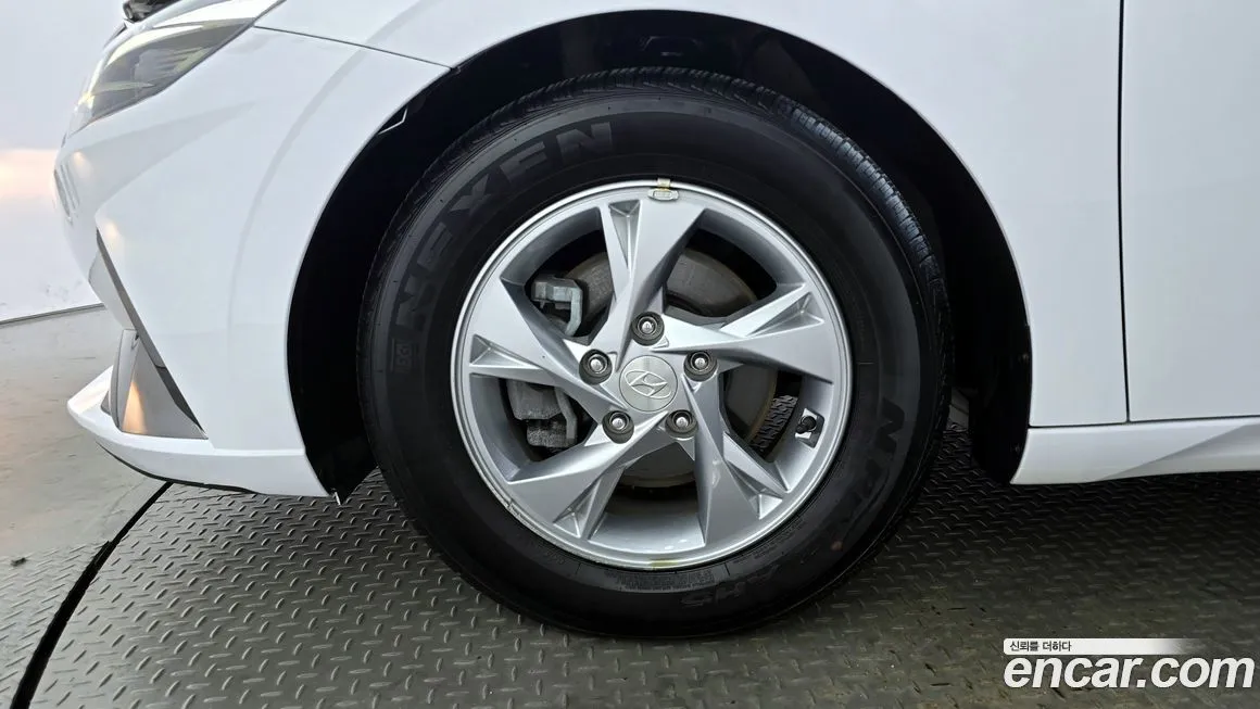 Hyundai AVANTE 2021 из KR, фото 5