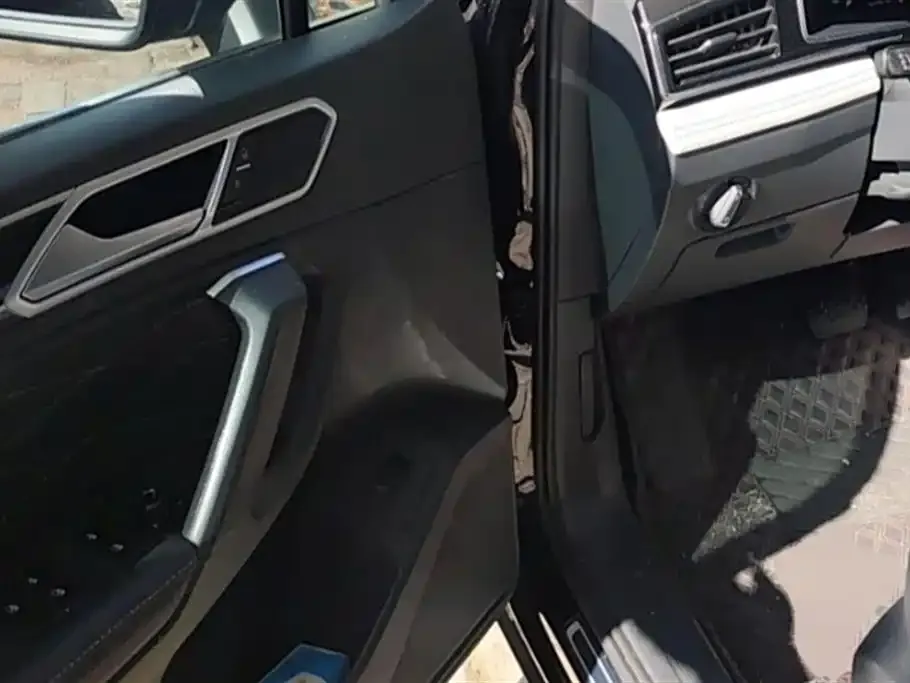 Volkswagen Tiguan L 2022 из CN, фото 7