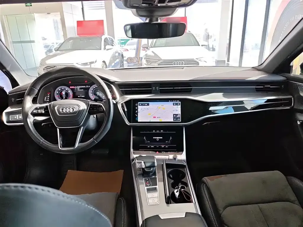 Audi A6L 2023 из CN, фото 10