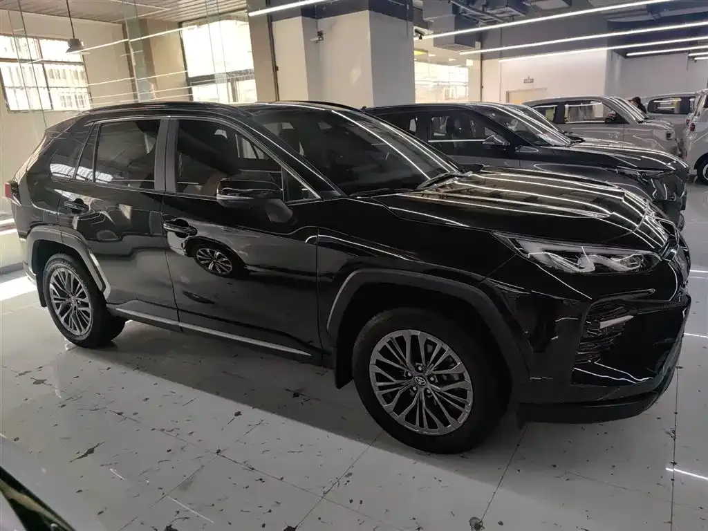 Toyota Wildlander 2023 из CN, фото 9
