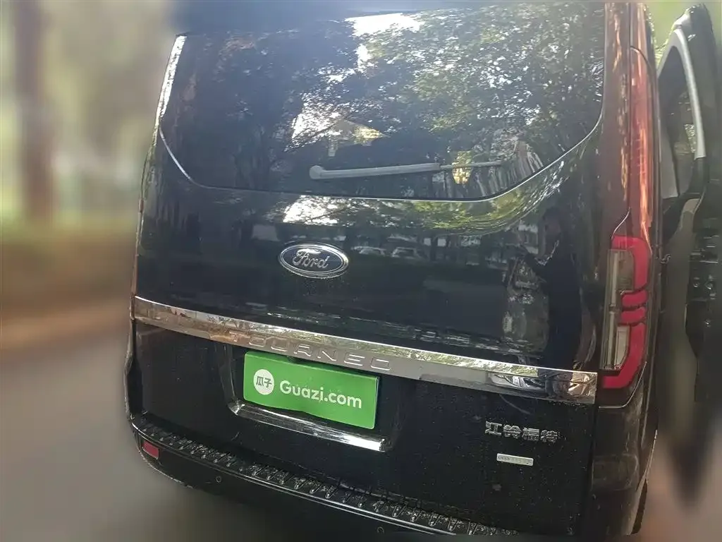 Ford Tourneo 2023 из CN, фото 6