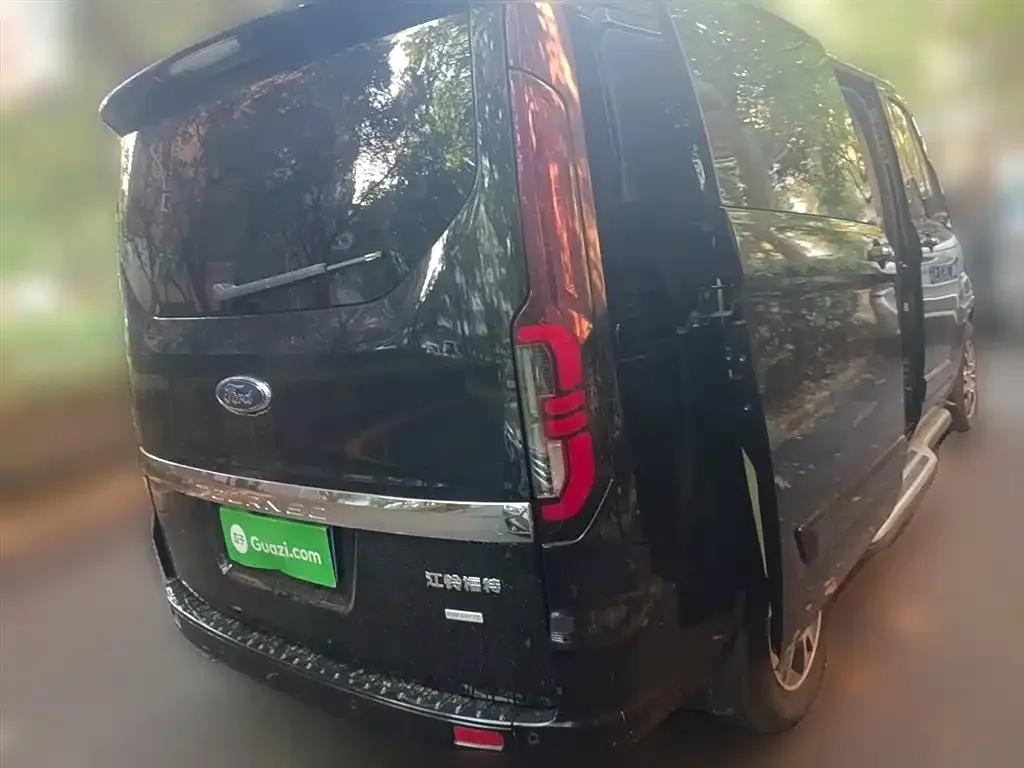 Ford Tourneo 2023 из CN, фото 7