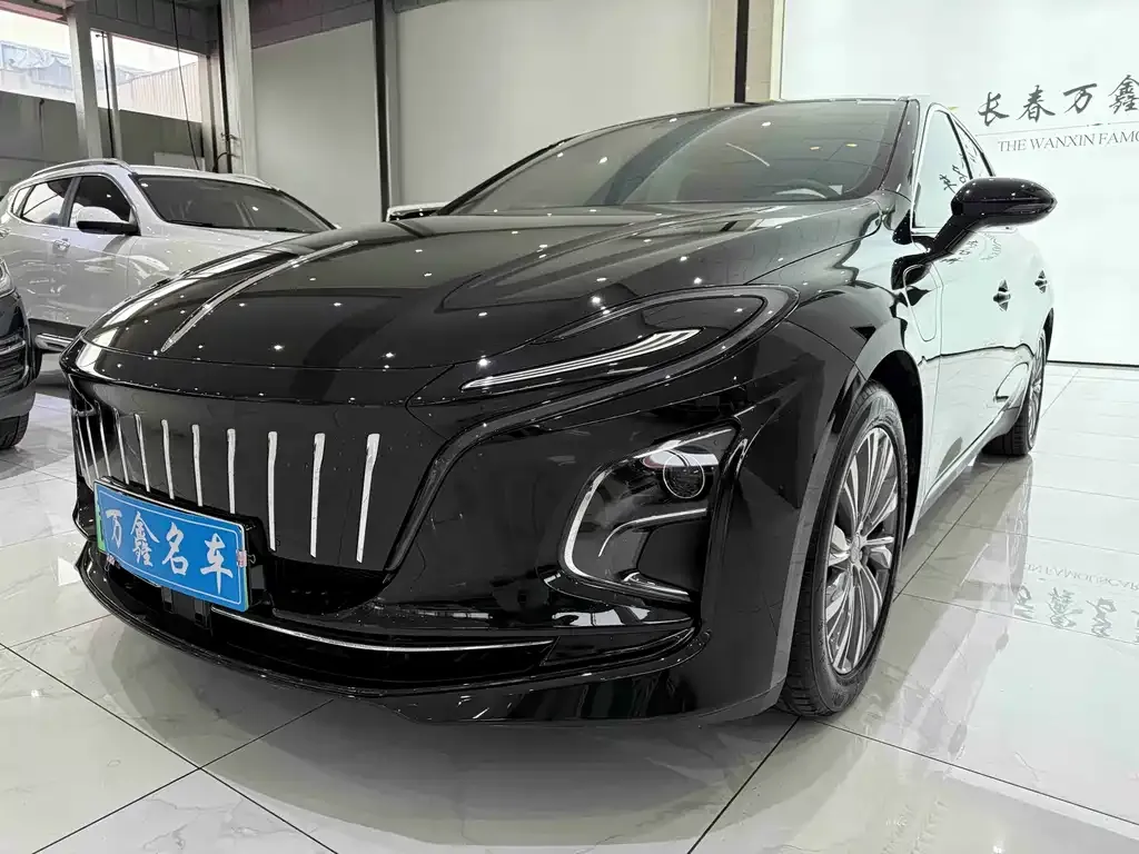 Hongqi E-QM5 2024 из CN, фото 1
