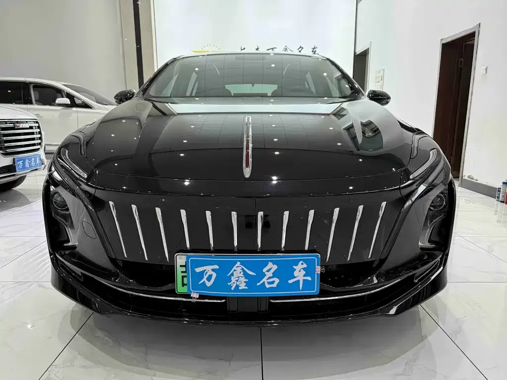 Hongqi E-QM5 2024 из CN, фото 2