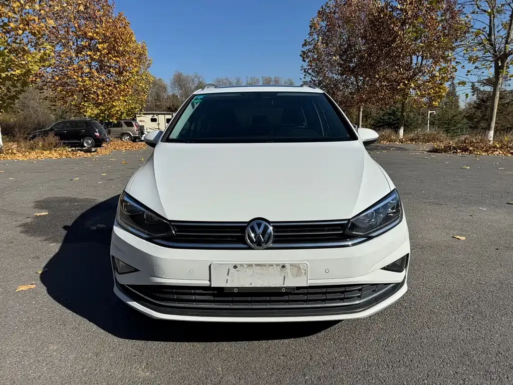 Volkswagen Golf Sportsvan 2021 из CN, фото 1