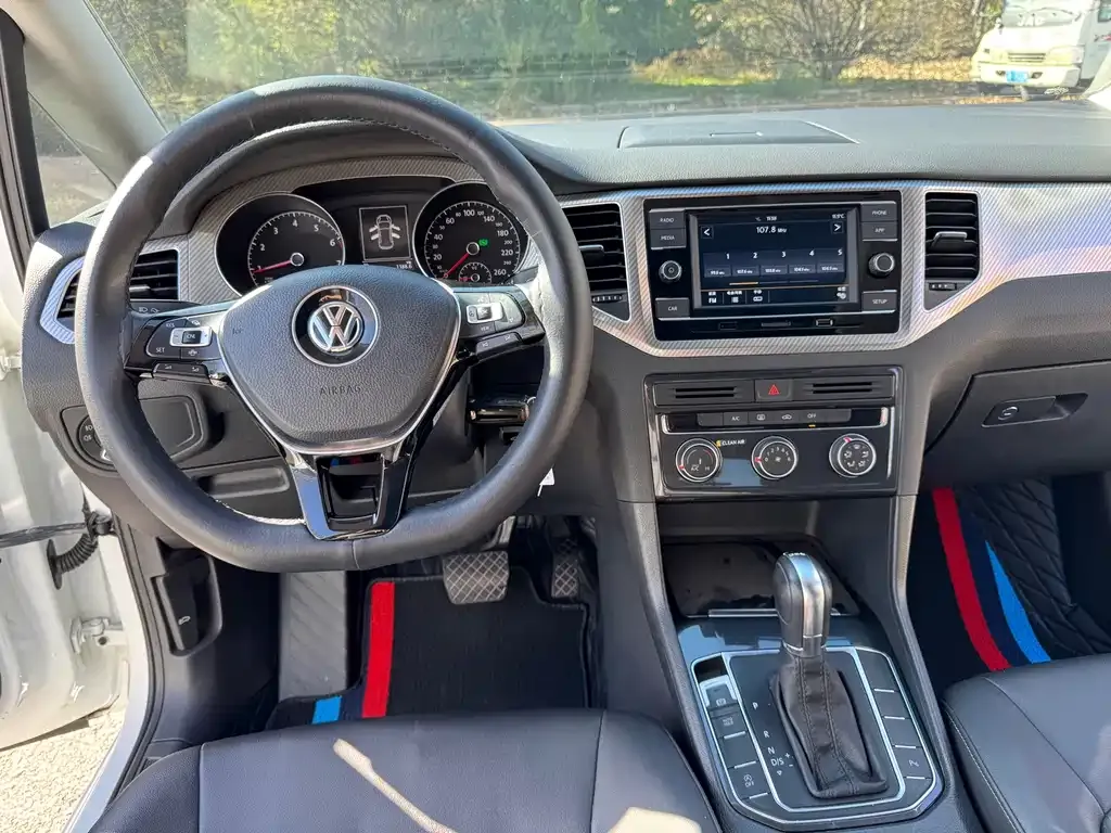 Volkswagen Golf Sportsvan 2021 из CN, фото 6