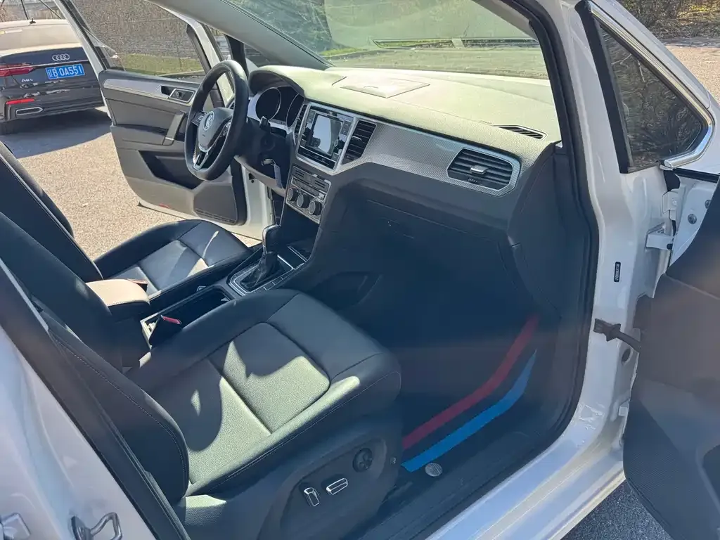 Volkswagen Golf Sportsvan 2021 из CN, фото 9