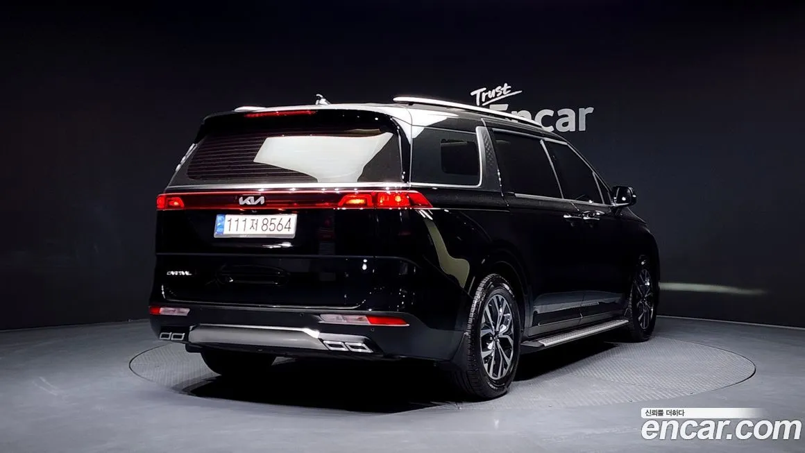 Kia Carnival — фото 2