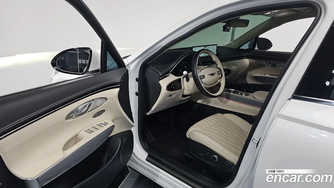 Genesis GV70 — фото 10