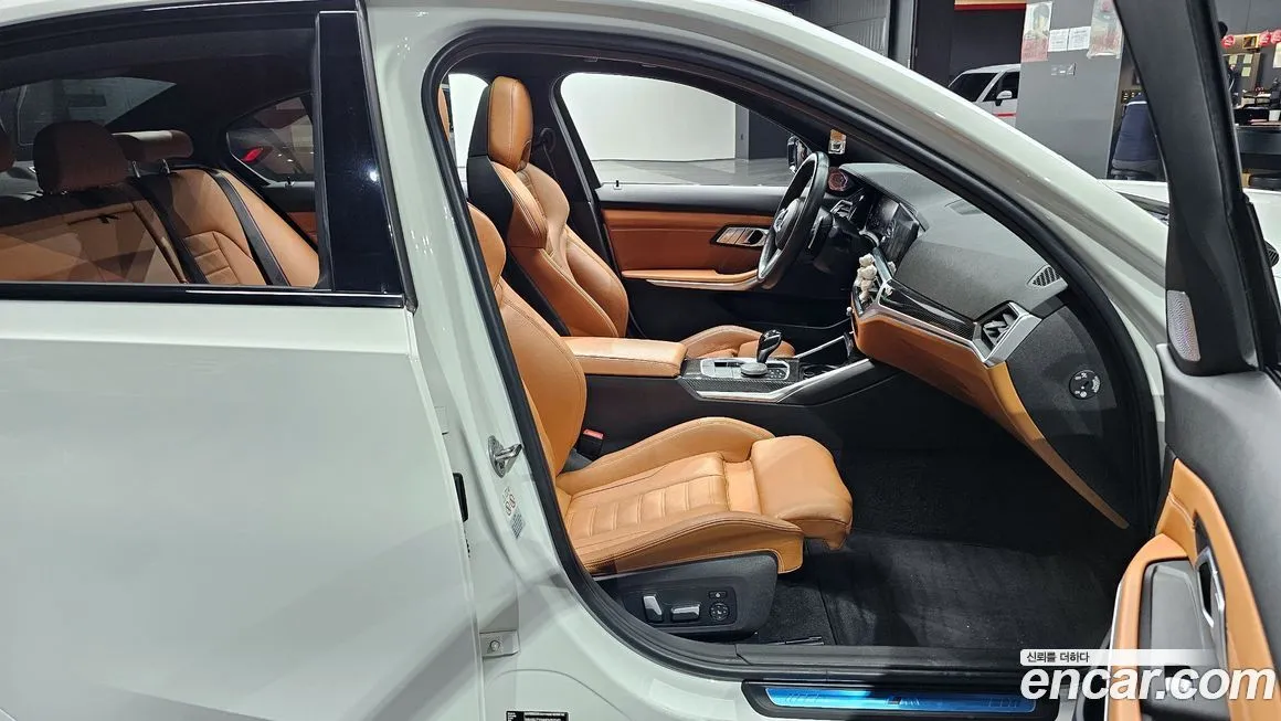 BMW 3-Series 2022 из KR, фото 10