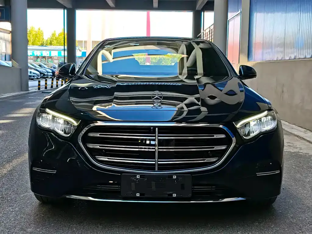 Mercedes-Benz E-Class 2025 из CN, фото 2