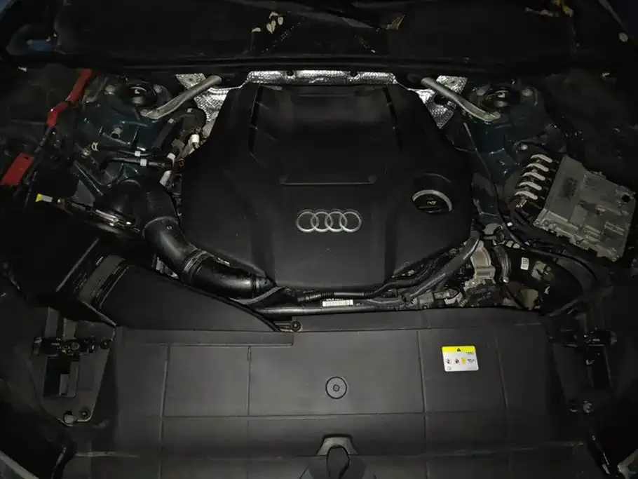 Audi A7L 2021 из CN, фото 10