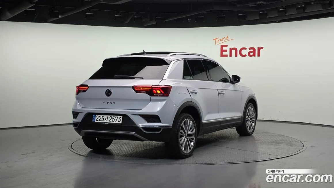 Volkswagen T-Roc 2021 из KR, фото 2
