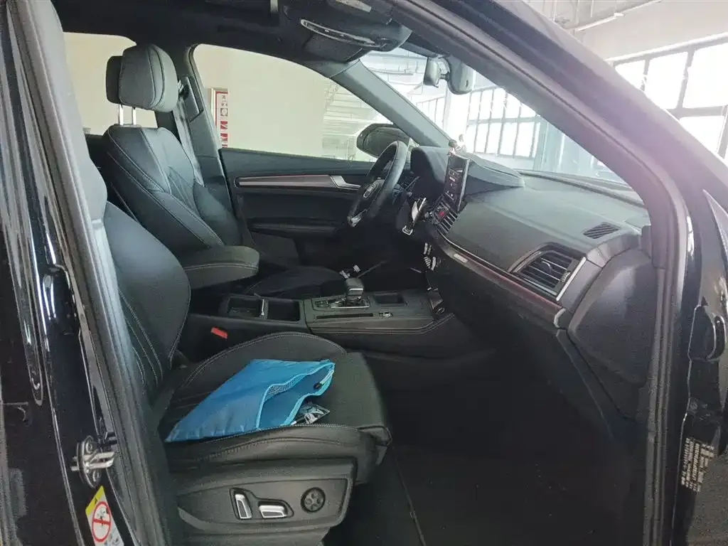 Audi Q5L 2024 из CN, фото 10