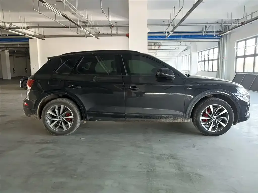 Audi Q5L 2024 из CN, фото 3
